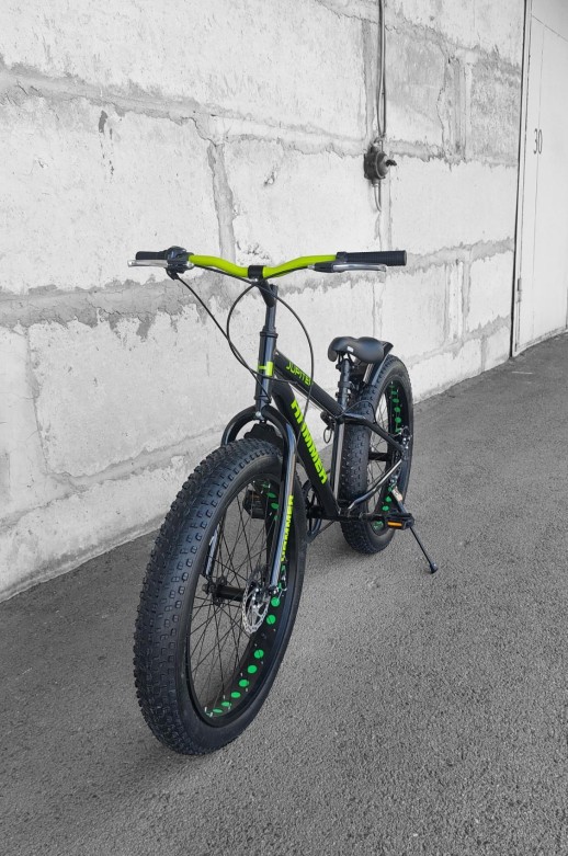 Гірський велосипед Hammer JUPITER FATBIKE чорно-зелений колеса 24''