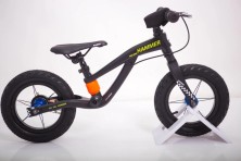 Біговел HAMMER HS-1 чорний магнієва рама та вилка
