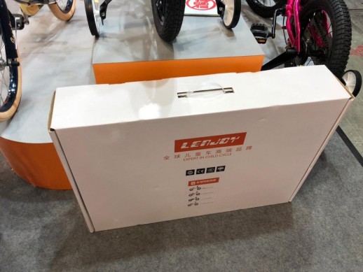 Біговел Lenjoy S400 12 дюймів біло-чорний магнієва рама та вилка