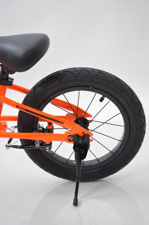 Біговел 12" (BRN) B-2 помаранчевий колеса з камерою